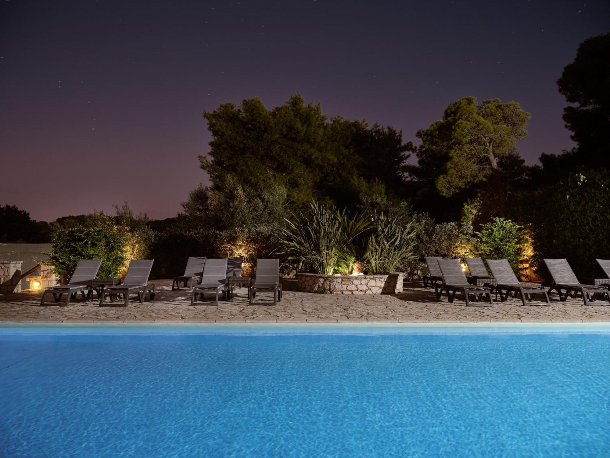 Aquarius Hotel Vasilikos  Exterior photo